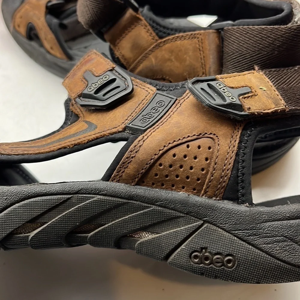 Abeo Brown Leather BIO System Sport Sandals Sz 9.5 Neutral. MS1331E